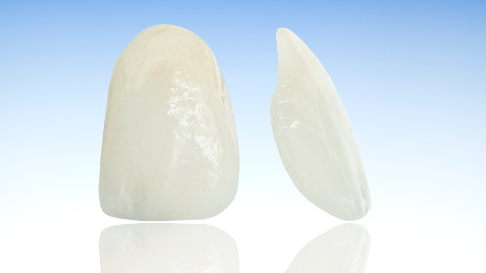 Metal free ceramic dental crowns